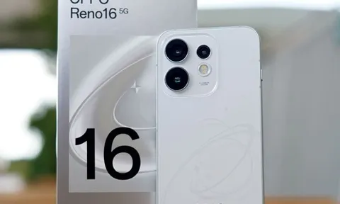 Camera selfie 50MP và tele 50MP khiến OPPO Reno16 F hợp với người thích chia sẻ hình ảnh ra sao?