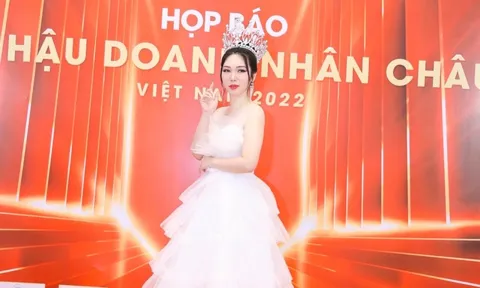Hoa hậu Khương Phương Anh chia sẻ tại họp báo Hoa hậu Doanh nhân Châu Á Việt Nam 2022