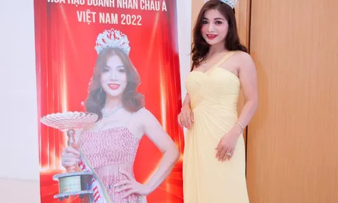 Á hậu Tống Thị Kim Oanh khoe nhan sắc kiều diễm tại họp báo Hoa hậu Doanh nhân Châu Á Việt Nam 2022