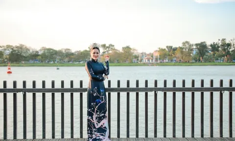 Á hậu Lê Xuân Tâm thu hút mọi ánh nhìn với tà áo dài chấm thi Hoa hậu Doanh nhân Châu Á Việt Nam 2022
