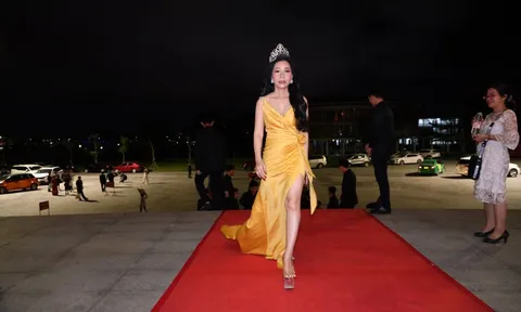 Á hoàng Kim Âm khoe thần thái sang trọng tại chung kết Miss Asian 2022