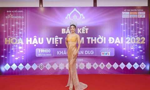 Hoa hậu Đỗ Thị Quỳnh diện đầm xuyên thấu khoe sắc vóc