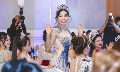 Á hậu Hạnh Nguyên xinh đẹp qua ống kính sự kiện