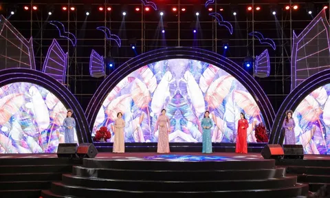 Bán kết Hoa hậu Doanh nhân Biển 2023: BST "Ánh châu sa" của NTK Tony Phạm nhận cơn mưa lời khen của khán giả