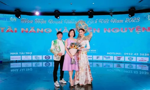 Doanh nhân Lê Thị Khánh Vân đấu giá trang phục áo dài của NTK Tommy Nguyễn nhằm gây quỹ từ thiện