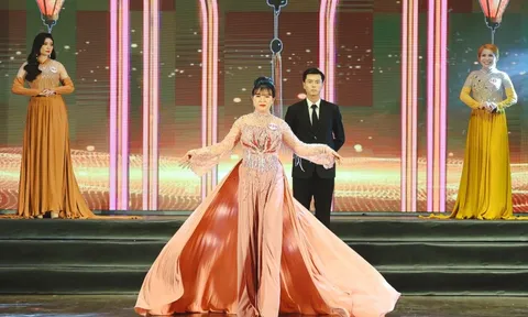 Doanh nhân Nguyễn Kim Yến đăng quang Á hậu 3 Hoa hậu Doanh nhân Châu Á Việt Nam 2023