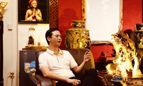 Artist Thành Gốm Việt hướng dẫn bà con nông dân bán hàng trên nền tảng số