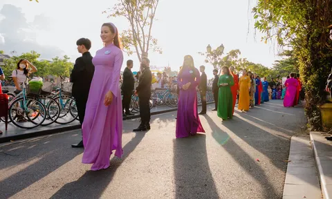 Màn trình diễn thời trang thăng hoa của thí sinh Hoa hậu Thương hiệu Việt Nam 2022