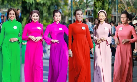 Thiết kế áo dài của NTK Tony Phạm được trình diễn tại Phố cổ Hội An