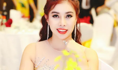 Hoa hậu thiện nguyện Phạm Minh Phi không quản đường xa tham dự "Dạ tiệc tri ân" của Á hậu Phạm Thị Kim Oanh