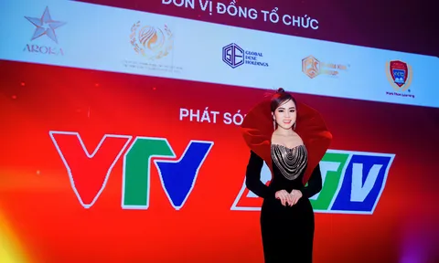 Founder&CEO Hệ thống Minh Minh Mom Care Spa Lê Thị Hồng Thắm lọt Top 10 Thương hiệu Bàn tay vàng uy tín Việt Nam