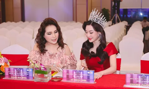 Hoa hậu Vũ Ngọc Anh ngồi ghế giám khảo đêm bán kết Hoa hậu Việt Nam Thời đại 2022