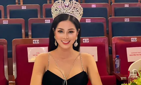 Á hậu Lê Xuân Tâm khoe nhan sắc đẹp tựa “sương mai” trong đêm chung kết Hoa hậu Việt Nam Thời đại 2022