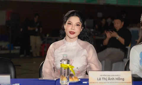 CEO Dr.Rose Beauty Center Lê Thị Ánh Hồng đảm nhận vai trò giám khảo tại cuộc thi Ngọc Sáng VOVC