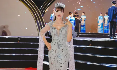 Á hậu Nguyễn Thị Hằng khoe vóc dáng đáng ngưỡng mộ tại đêm chung kết Hoa hậu Doanh nhân Biển 2023