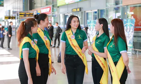 Dàn thí sinh Hoa hậu Doanh nhân Du lịch Việt Nam 2023 có mặt tại Đà Nẵng chuẩn bị cho hành trình sắp tới của cuộc thi