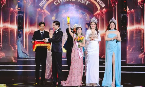 CEO Trương Thị Bích Ngọc đăng quang danh hiệu Á hậu 2 Hoa hậu Doanh nhân Đất Việt 2023